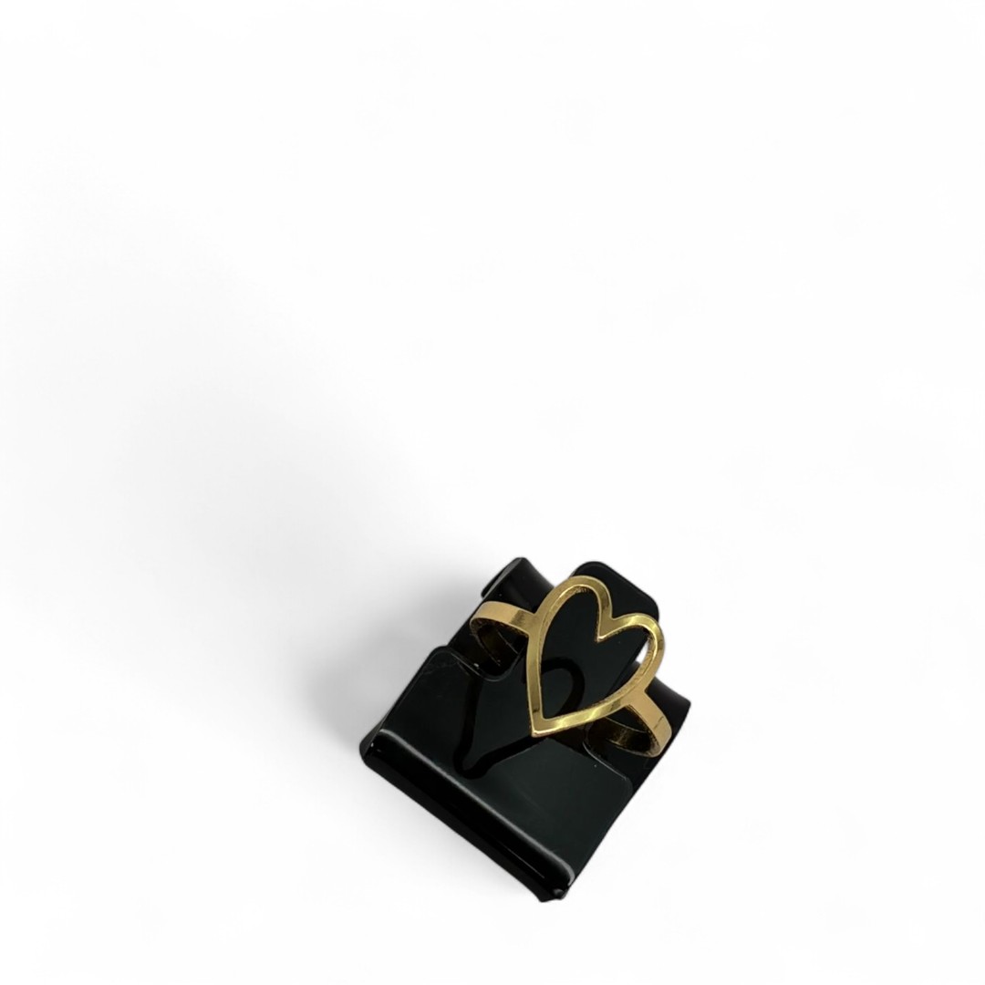 ANEL REGULÀVEL COM CORAÇÃO CUMPRIDO VAZADOS LISO  - BANHADO A OURO 18K