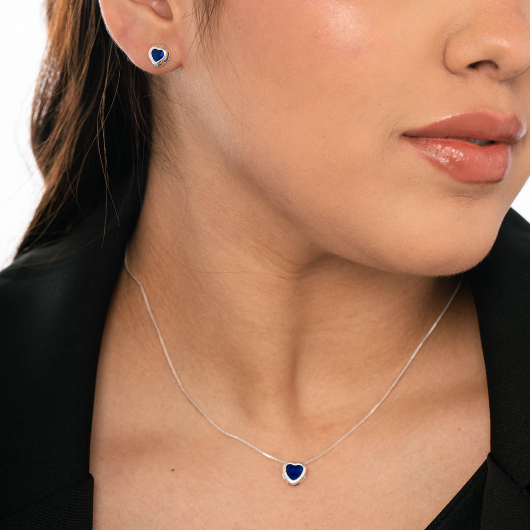 CONJUNTO CORRENTE VENEZIANA COM PINGENTE CORAÇÃO AZUL COM BORDA  - BANHADO A PRATA 925 CONJUNTO CORRENTE VENEZIANA COM PINGENTE CORAÇÃO AZUL COM BORDA  - BANHADO A PRATA 925