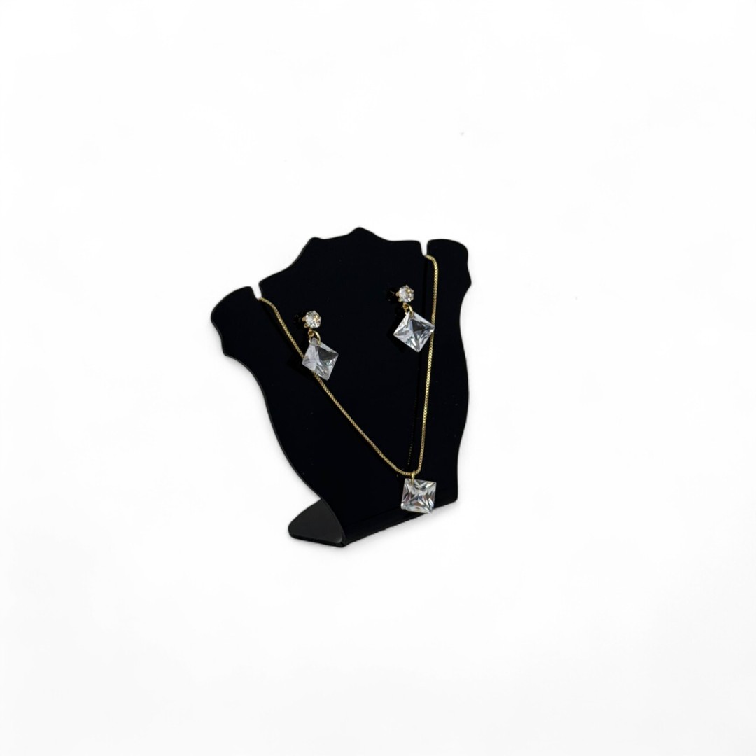 CONJUNTO CORRENTE VENEZIANA E BRINCO COM PENDURICALHO PEDRA LOSANGO CRISTAL E PONTO DE LUZ CRISTAL - BANHADO A OURO 18K