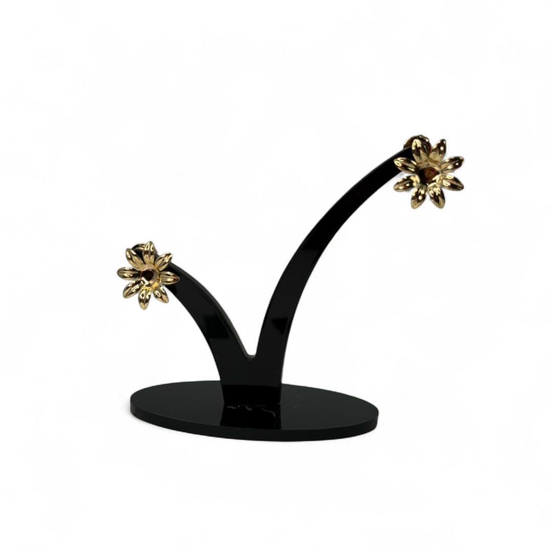BRINCO ORGANICO FLOR GIRASOL MÉDIA LISA - BANHADO A OURO 18K