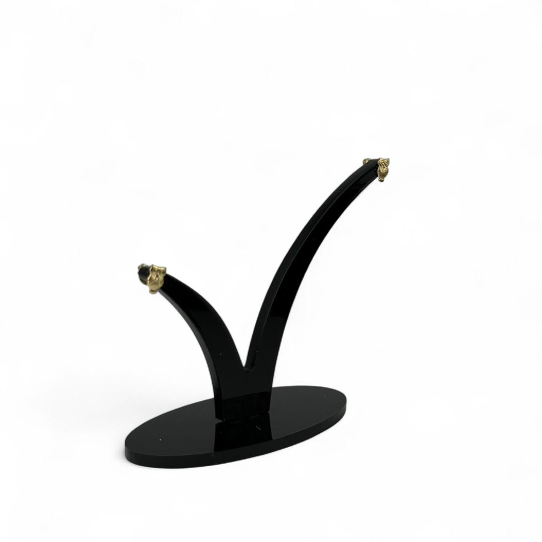 BRINCO PEQUENO CORUJA LISO  - BANHADO A OURO 18K