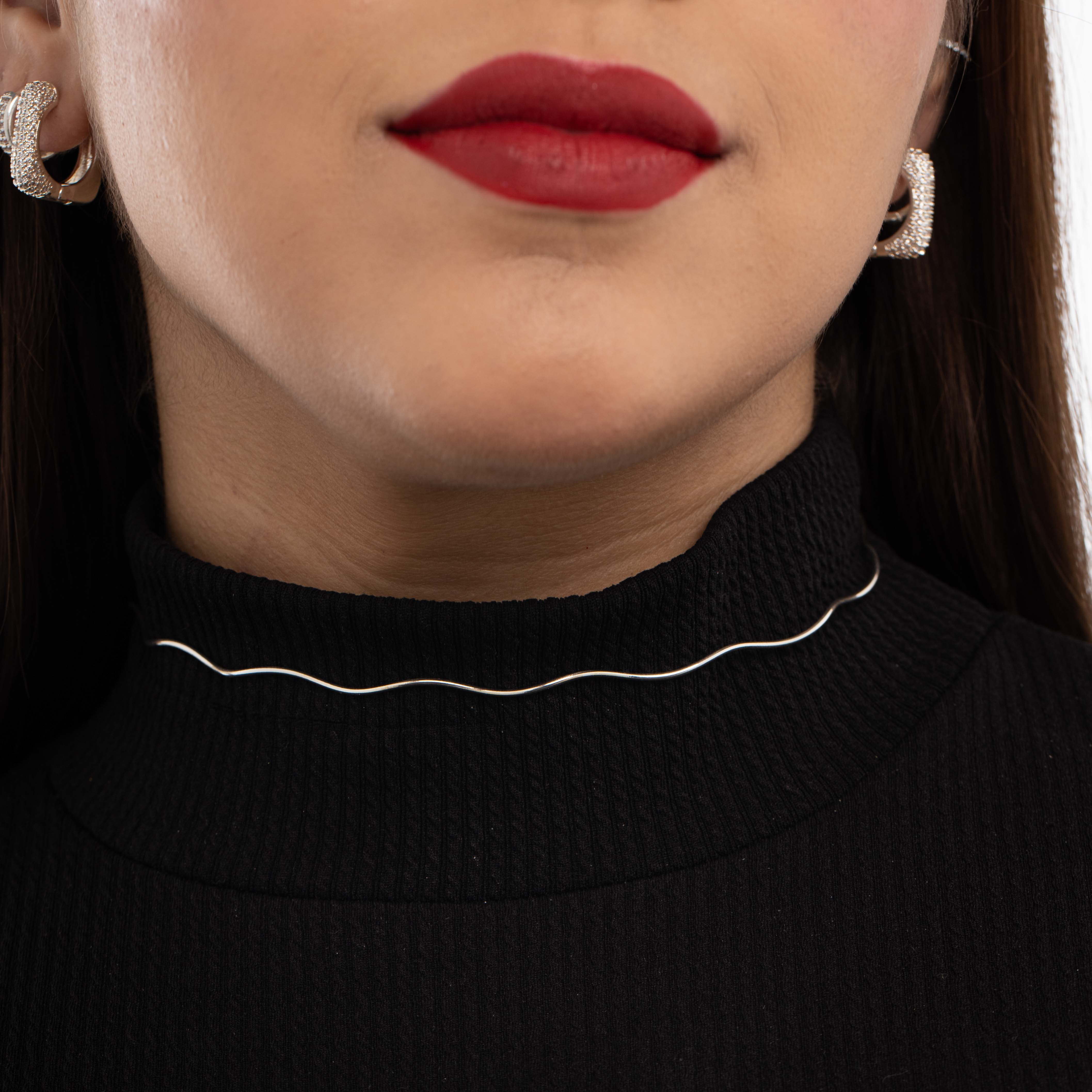 CHOKER RÍGIDO LISO ONDULADO SIMPLES COM EXTENSOR    - BANHADO A PRATA 925