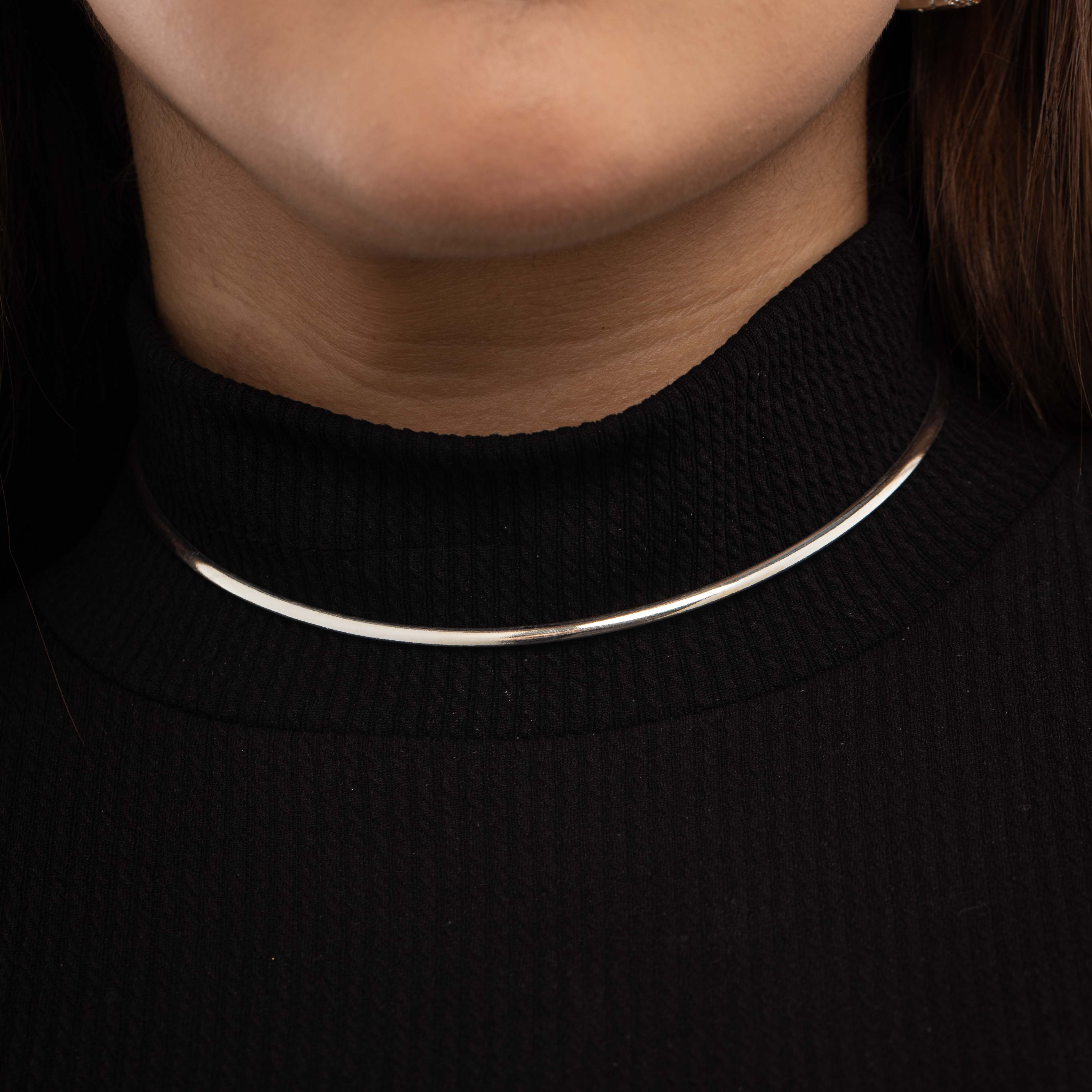 CHOKER RÍGIDO LISO MÉDIO SIMPLES SEM FECHO    - BANHADO A PRATA 925