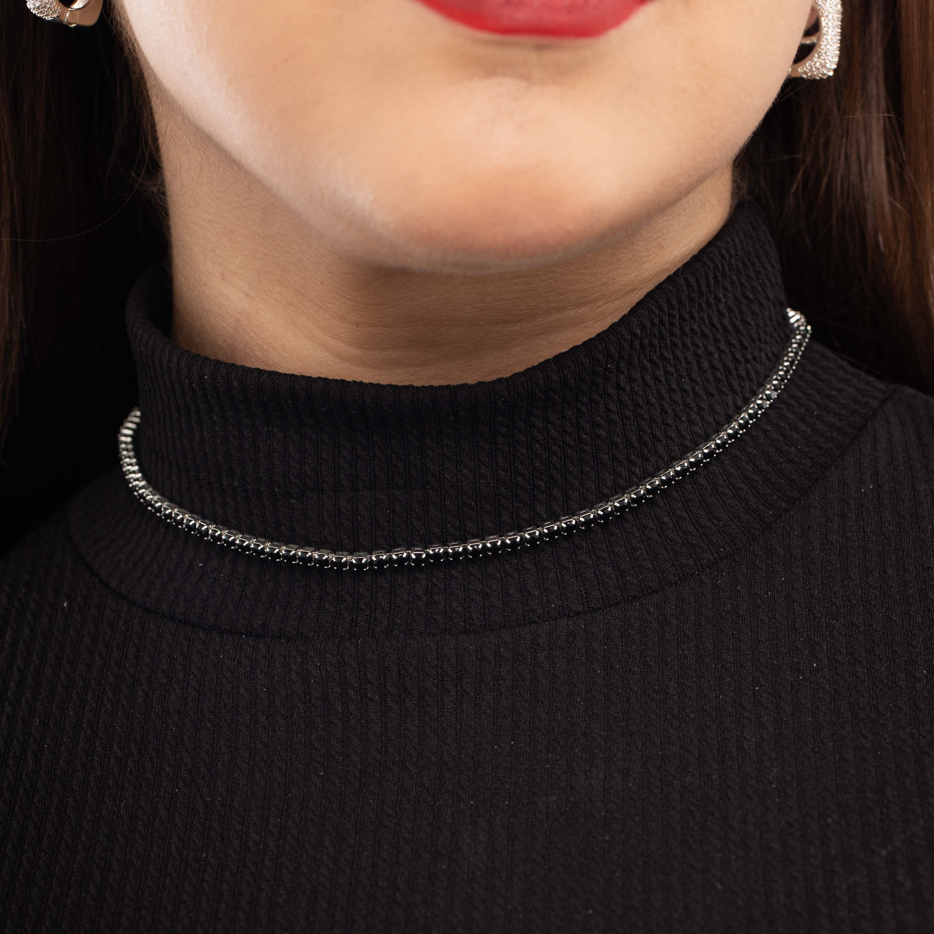 CHOKER CORRENTE RIVIERAA MÉDIA COM ZIRCONIA PRETA E EXTENSOR  - BANHADO A PRATA 925