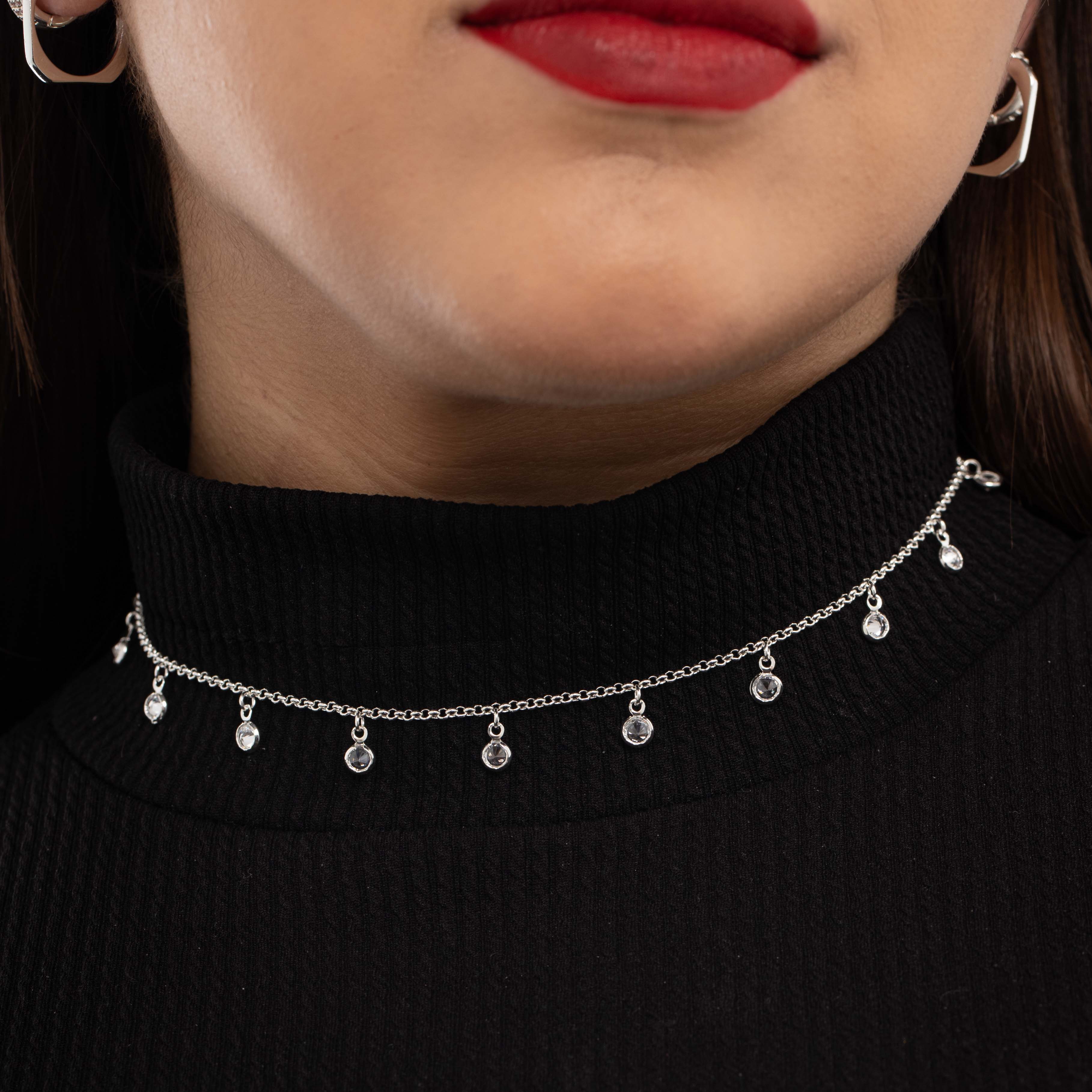 CHOKER CORRENTE ELO PORTUGUES FINO  COM PONTO DE LUZ COM BORDA E ZIRCONIA CRISTAL E EXTENSOR   - BANHADO A PRATA 925