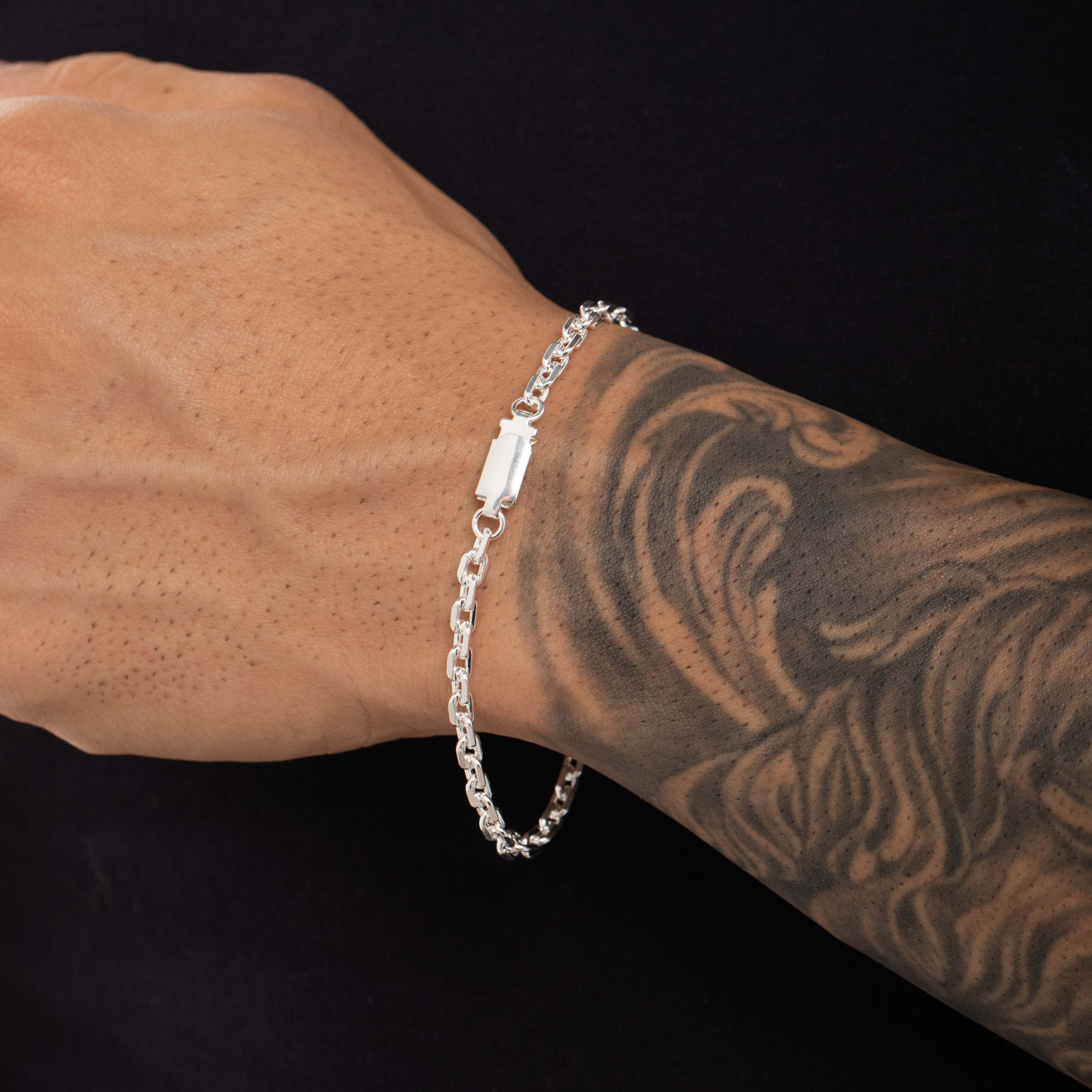 PULSEIRA MASCULINA CARTHIE CADIADINHO COM FECHO GAVETA   - BANHADO A PRATA 925