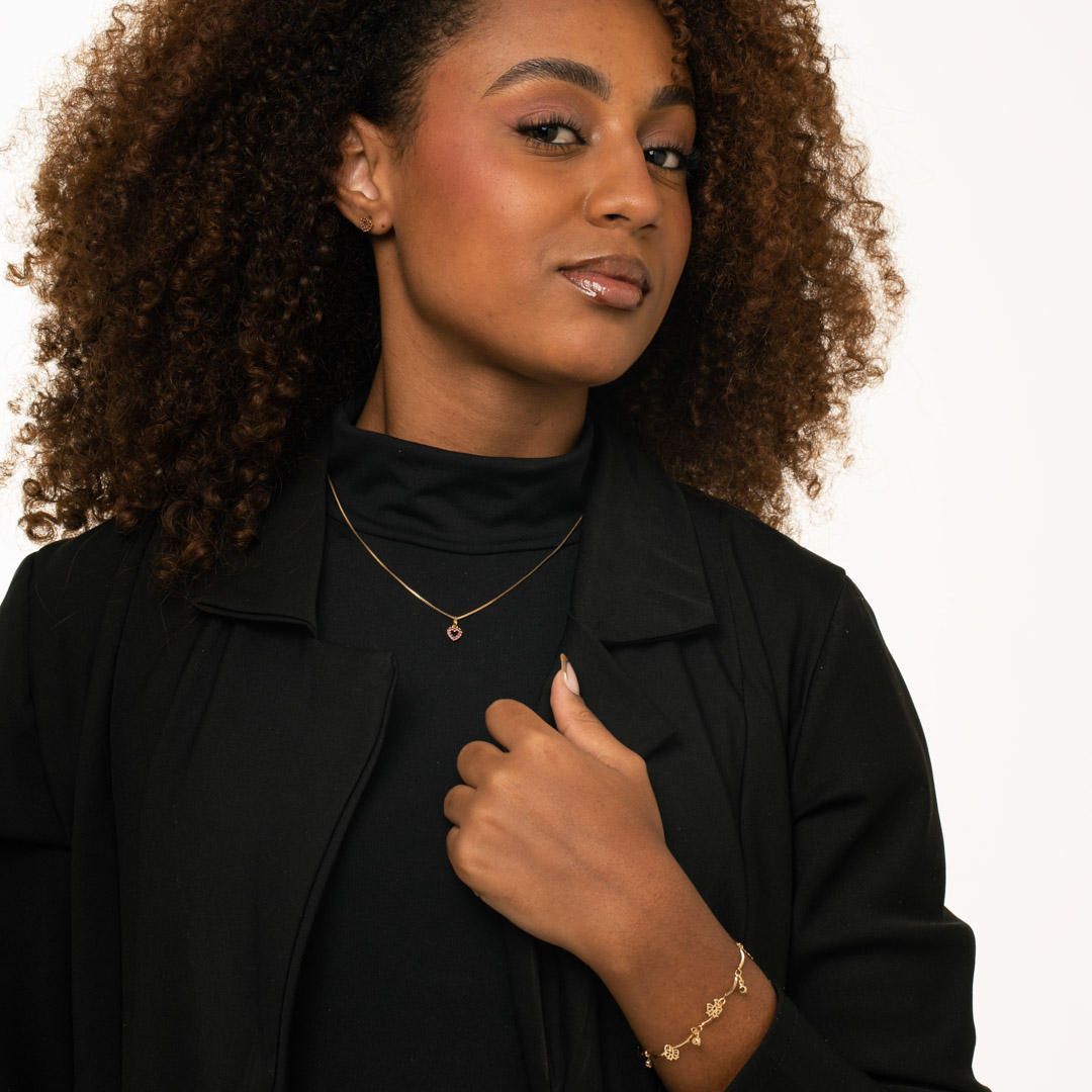 PULSEIRA PALITO COM PENDURICALHO LAÇO VAZADO LISO  E PONTO DE LUZ COM EXTENSOR  - BANHADO A OURO 18K