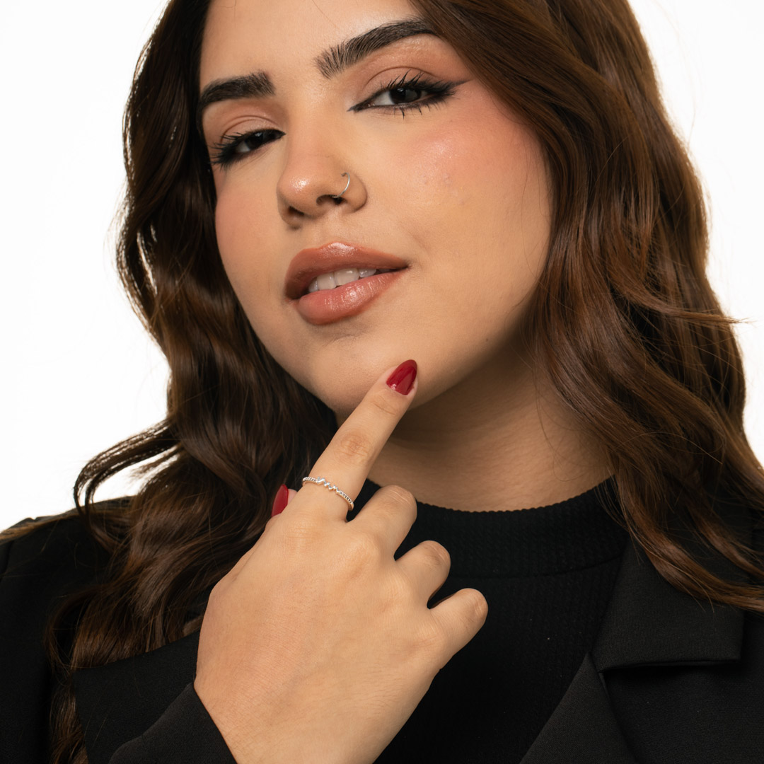 ANEL ARO COM ZIRCÔNIA LAVANDA  + 5 CORAÇÃOZINHO PEQUENOS LISOS Nº18- BANHADO A PRATA 925