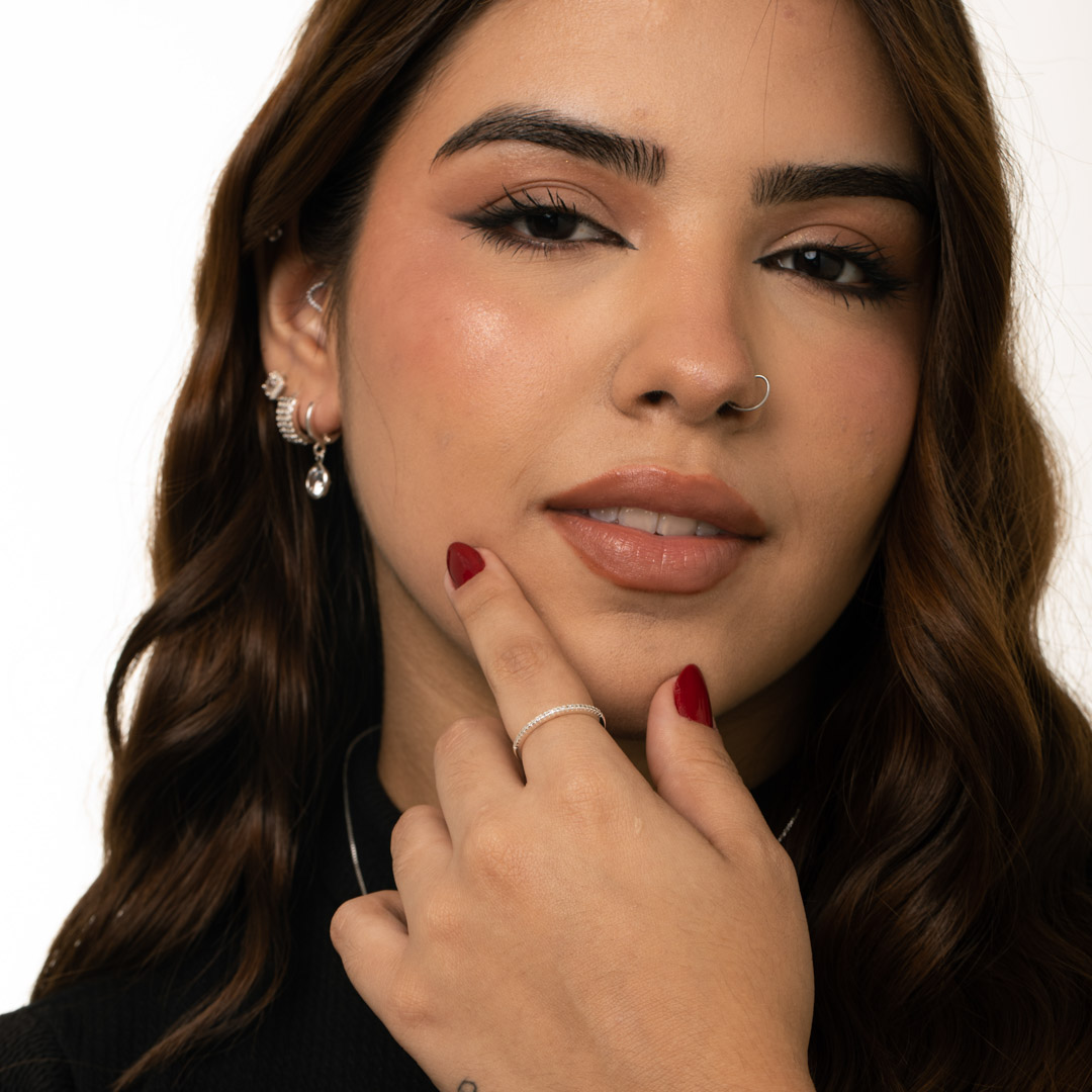 ANEL APARADOR COM MICRO ZIRCÔNIA CRAVEJADA CRISTAL Nº18- BANHADO A PRATA 925