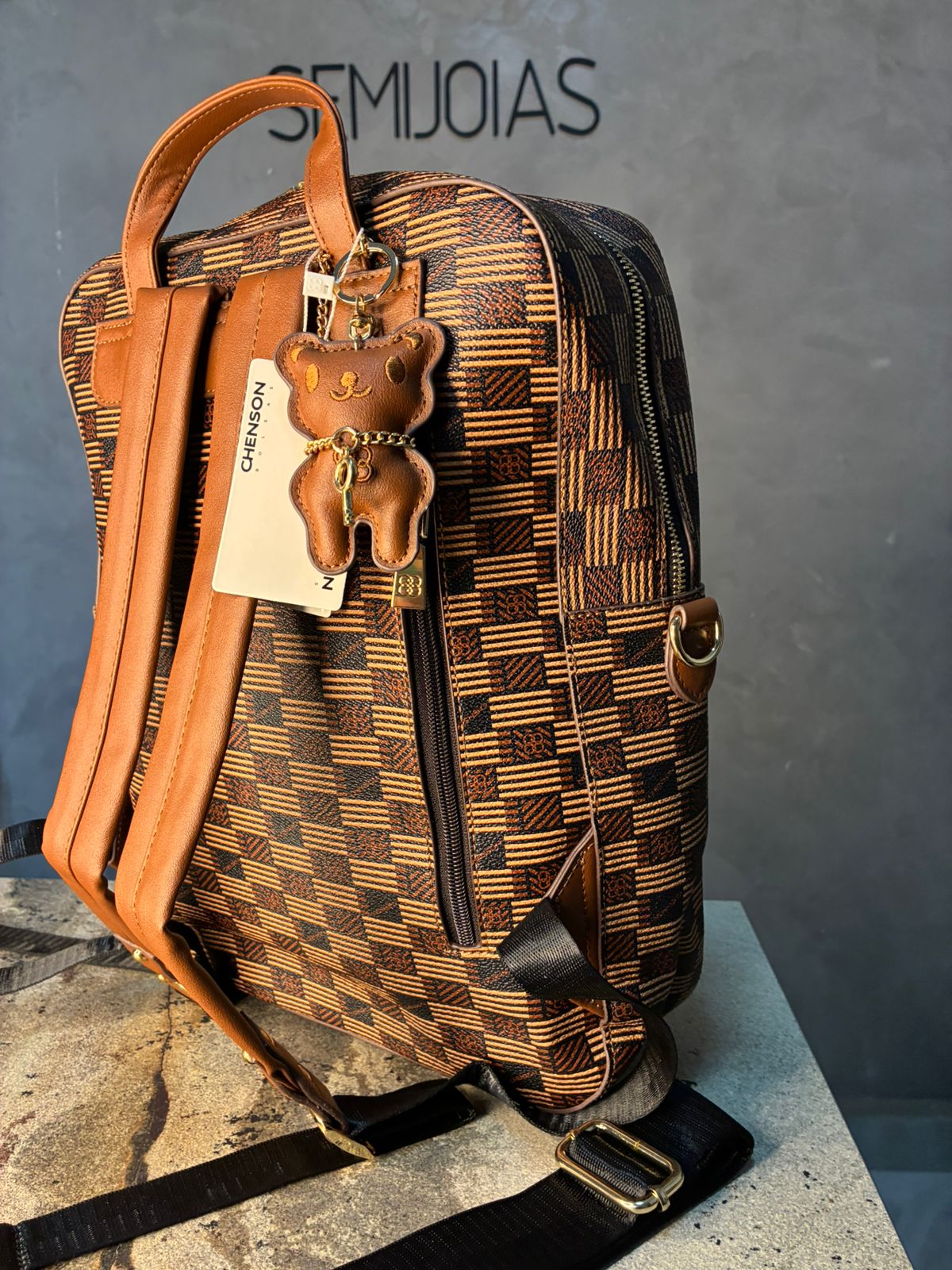BOLSA MOCHILA QUADRICULADO COM + CHAVEIRO URSINHO CHENSON