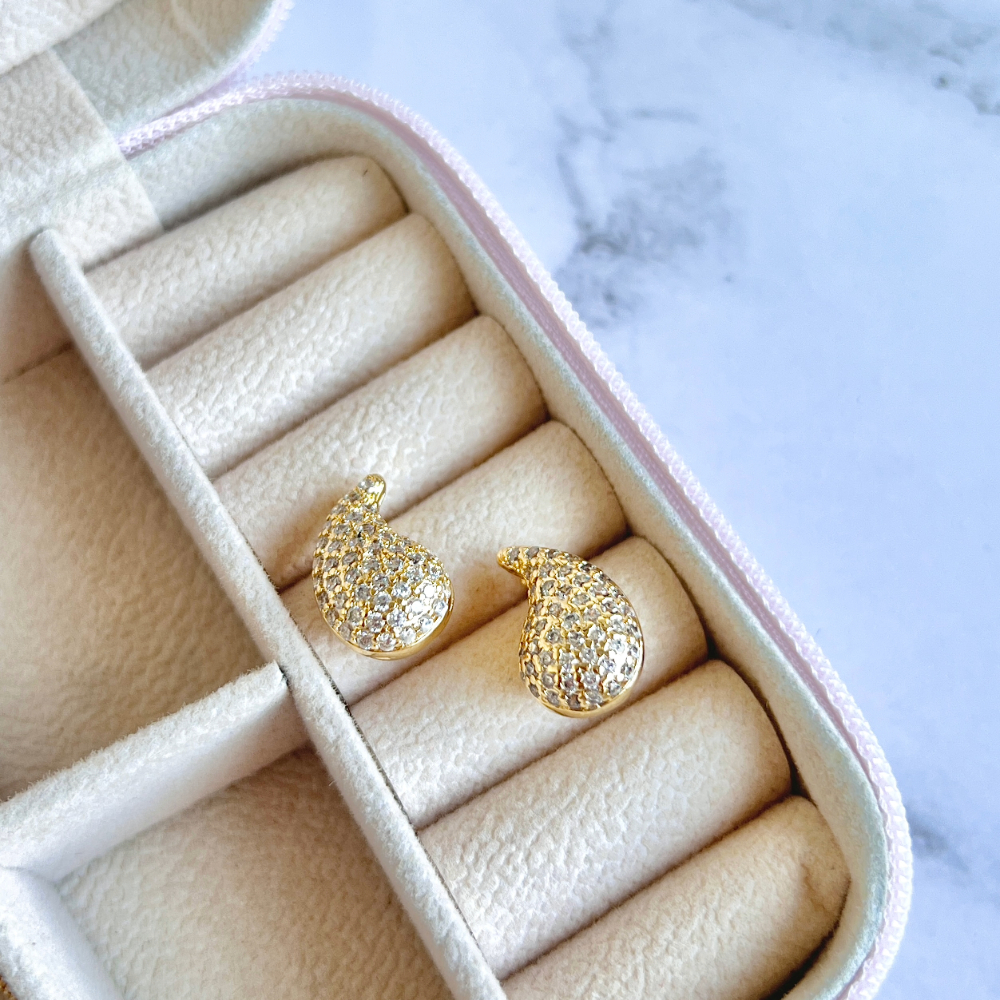 BRINCO GOTA CRAVEJADA BRINCO GOTA CRAVEJADA