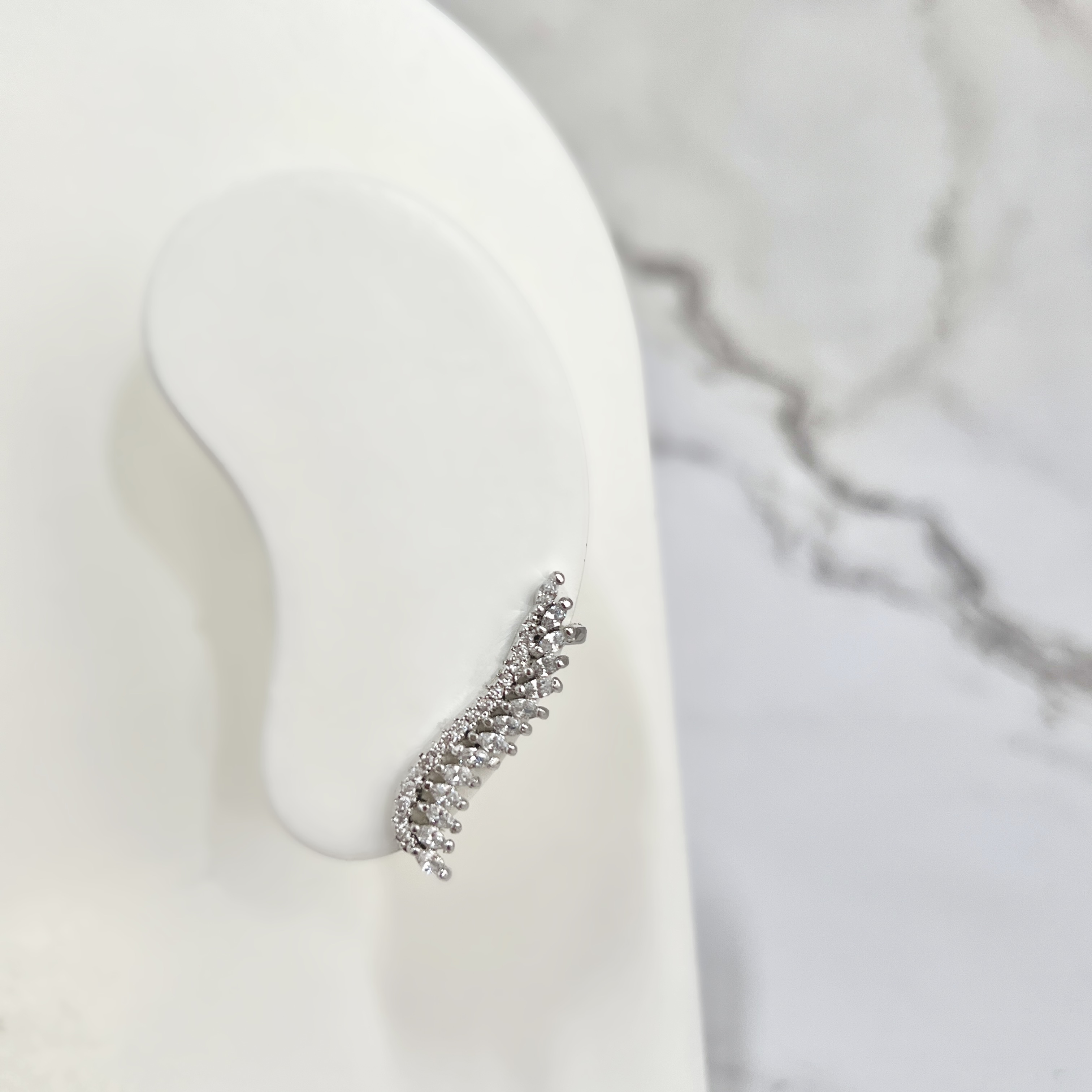 BRINCO EAR CUFF NAVETE CRISTAL