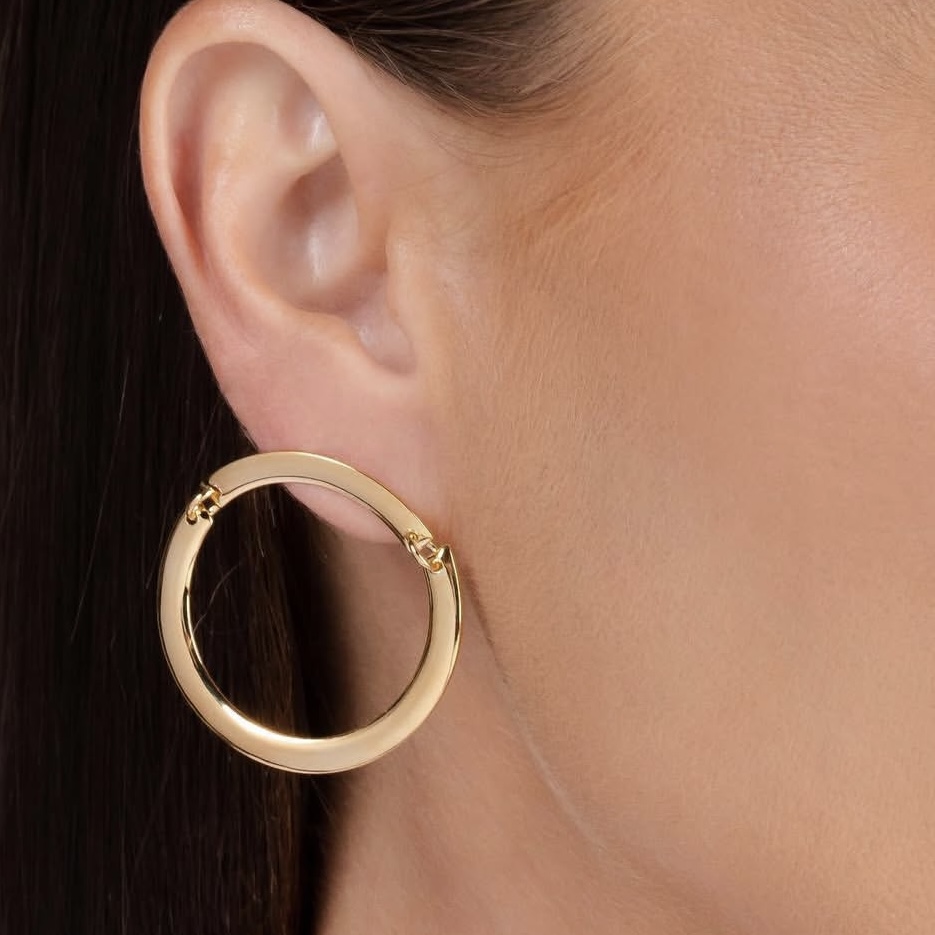 BRINCO REDONDO VAZADO