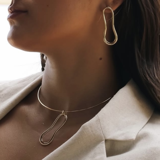 BRINCO LONGO SIMÉTRICO