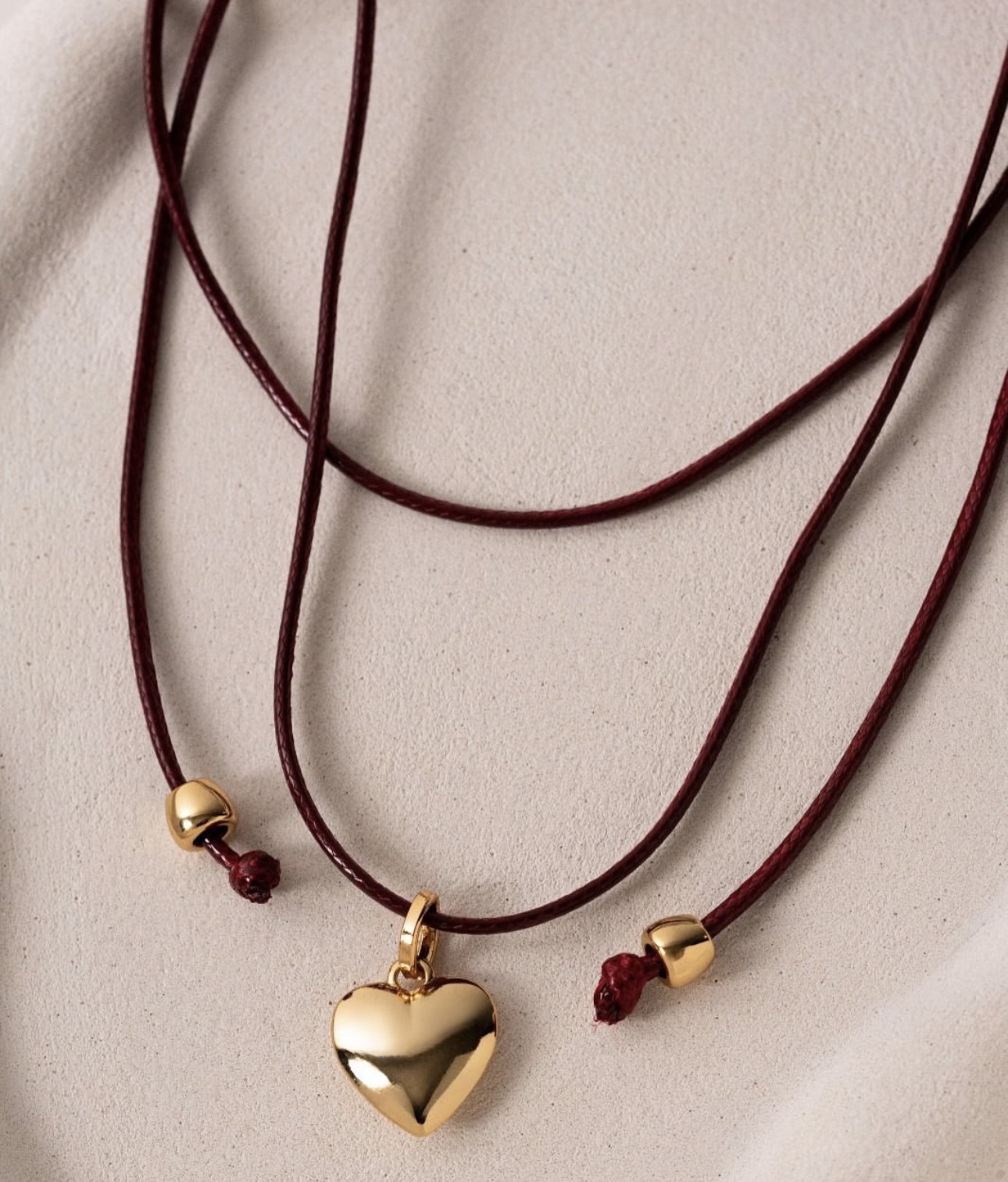 COLAR CORDÃO VINHO COM CORAÇÕ LISO