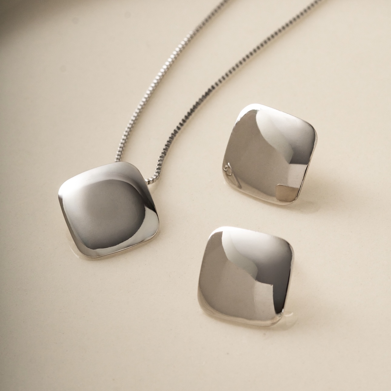 CONJUNTO QUADRADO LISO