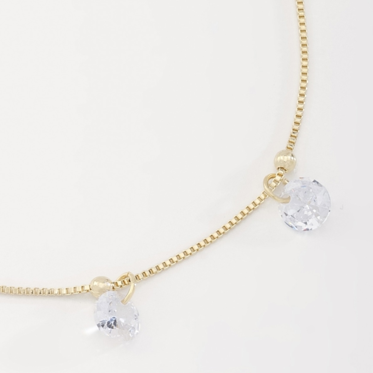 PULSEIRA PINGENTES PONTO DE LUZ