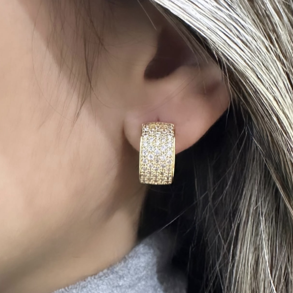 ARGOLA MICROZIRCÔNIAS GROSSA BASE RETA