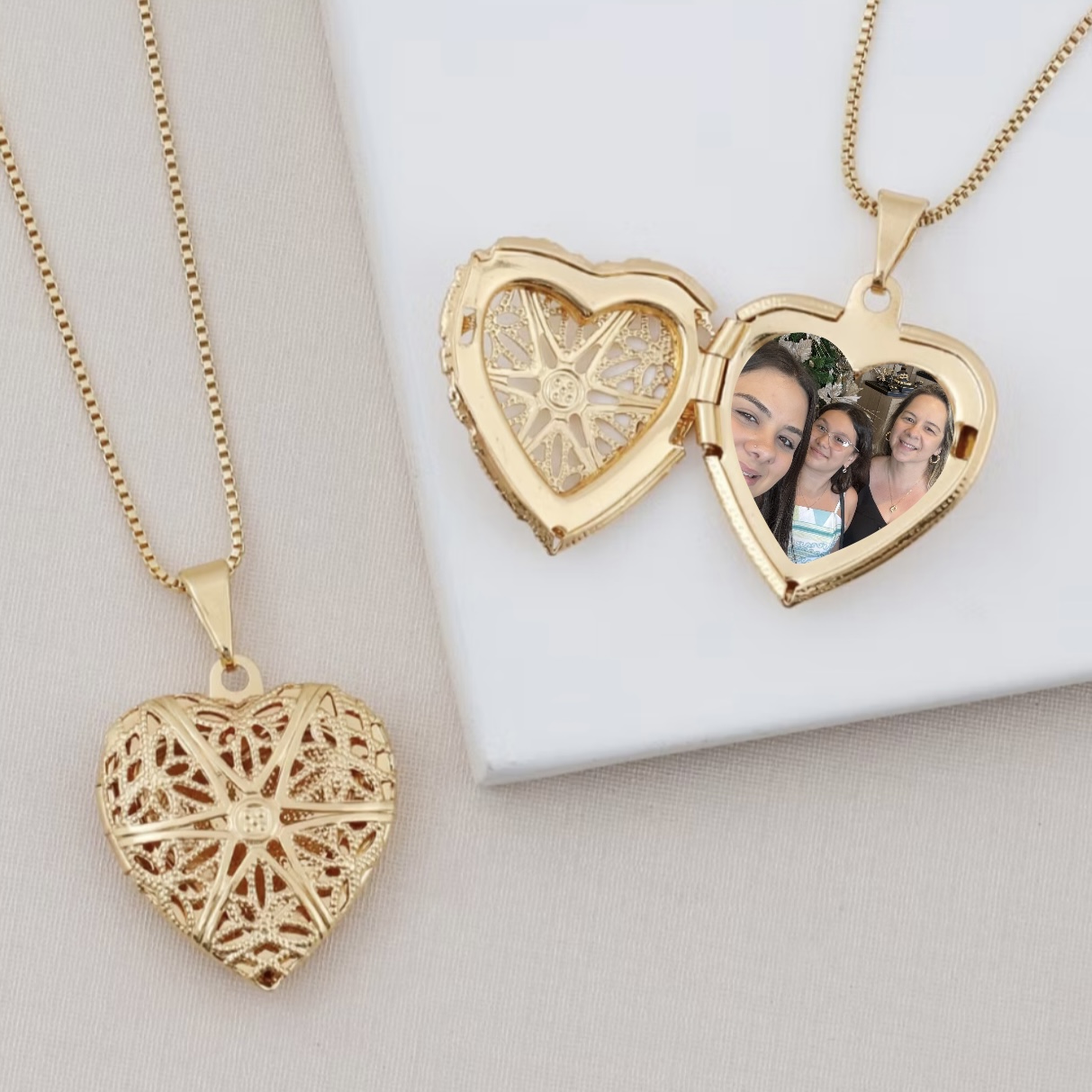 RELICÁRIO CORAÇÃO VAZADO