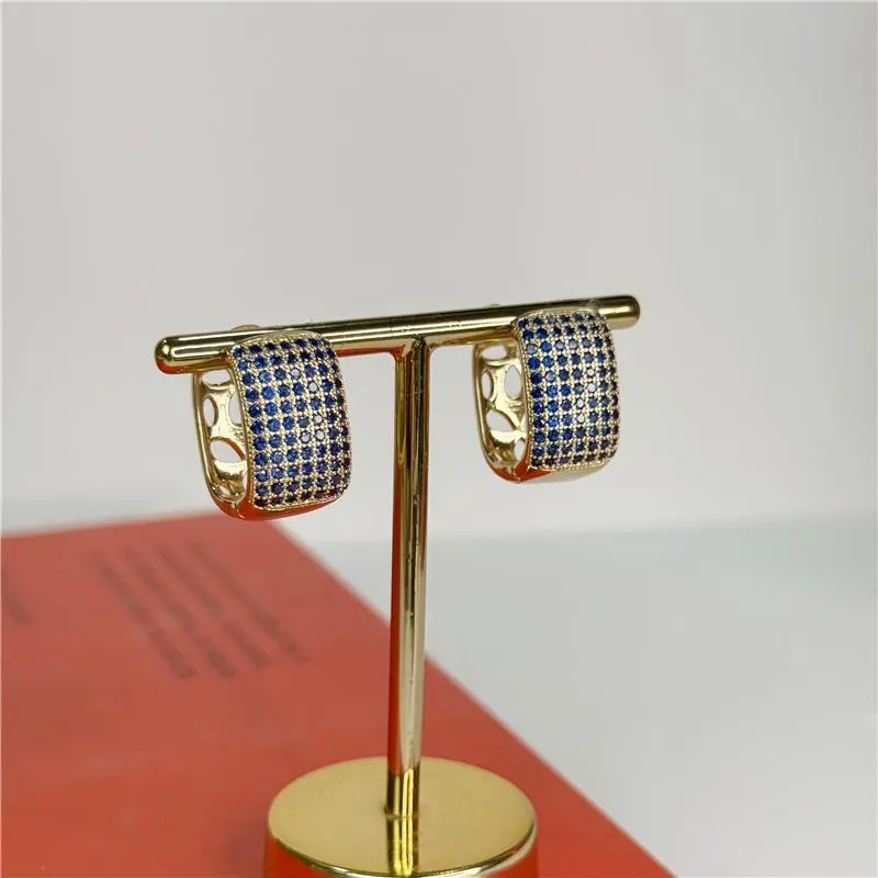 ARGOLA RETANGULAR MICROZIRCÔNIAS AZUIS