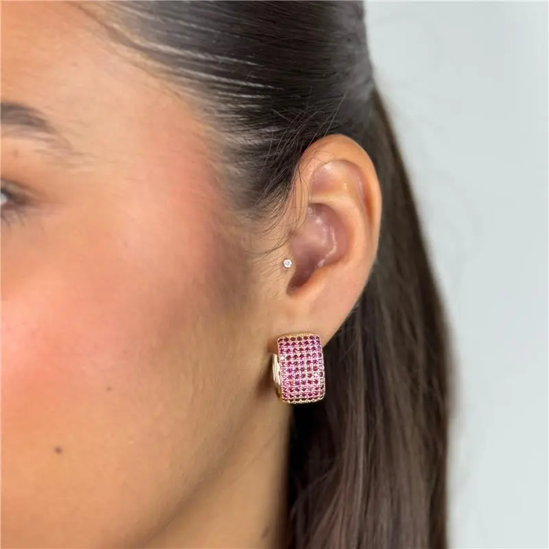 ARGOLA RETANGULAR MICROZIRCÔNIAS ROSA