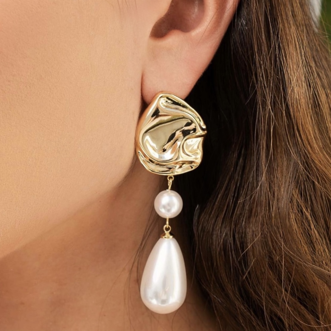 BRINCO BASE ORGÂNICA E PINGENTE PÉROLA