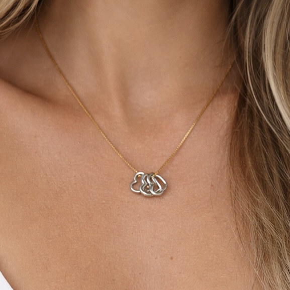 COLAR TRÊS CORAÇÕES