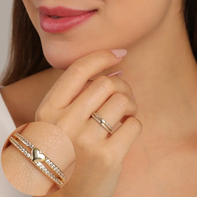 ANEL DUAS FILEIRAS ZIRCÔNIAS COM CORAÇÃO LISO