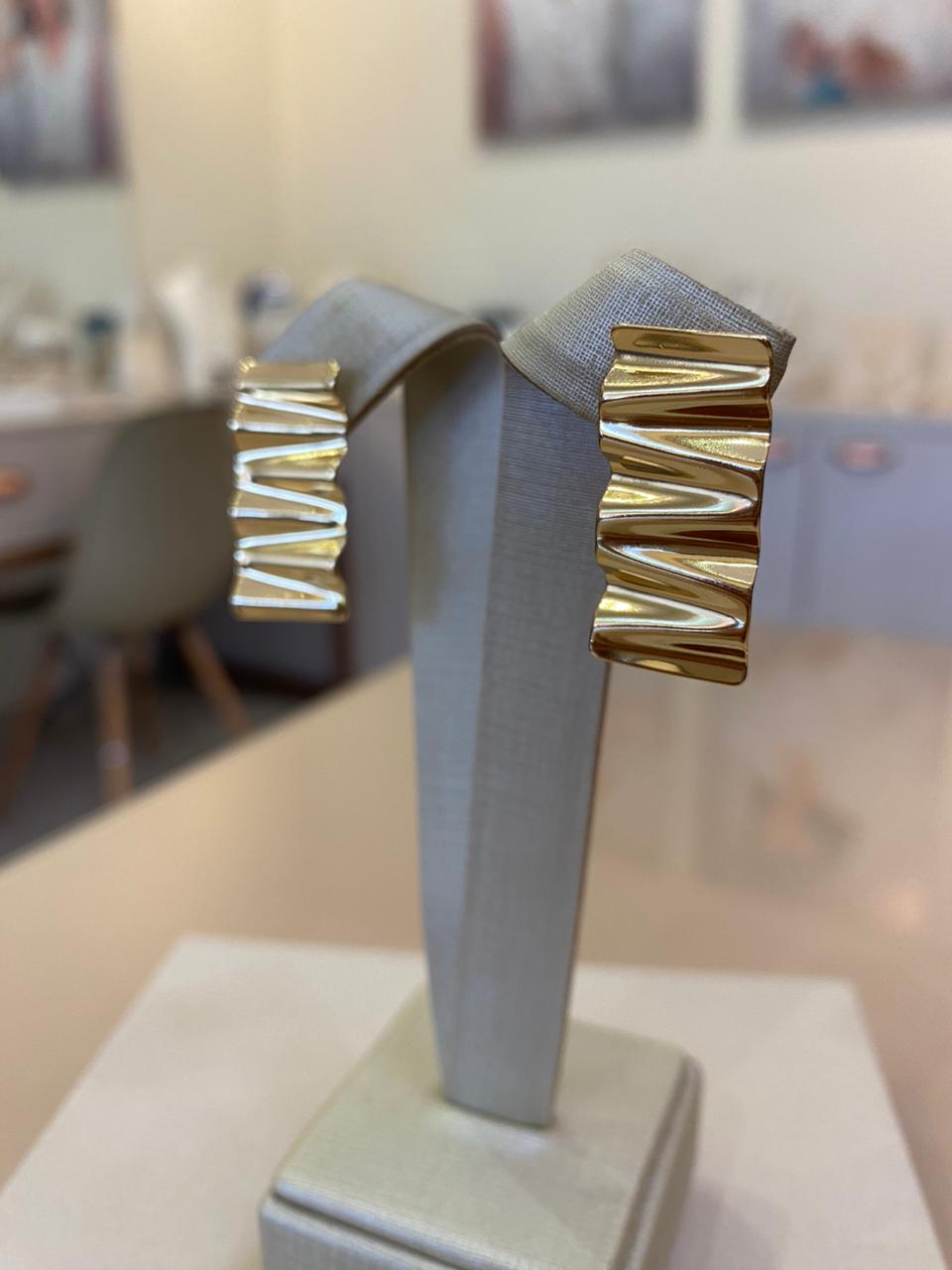 BRINCO RETÂNGULO ONDULADO