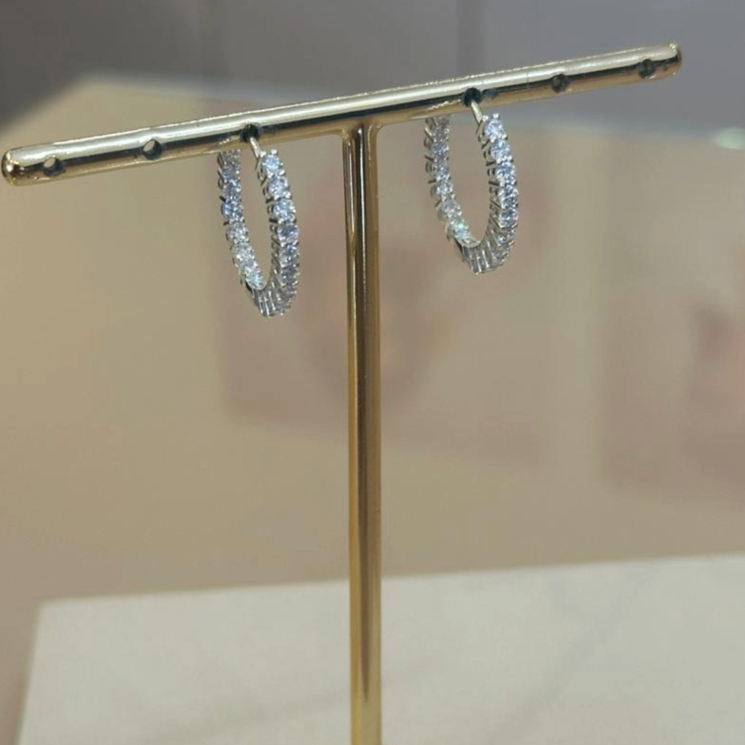 ARGOLA PRATA LUXO CRAVEJADA DENTRO E FORA