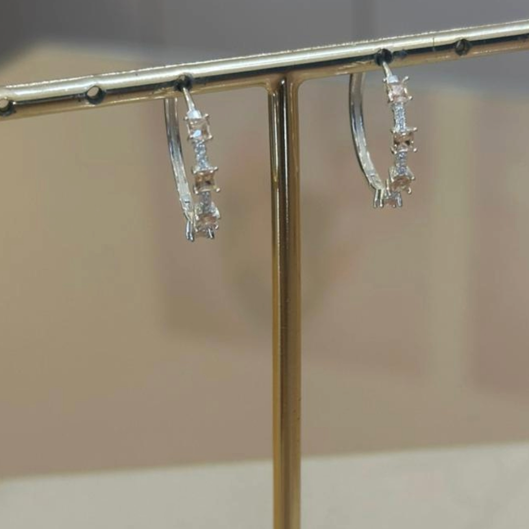 ARGOLA PRATA CRAVEJADA CITRINO AMARELO