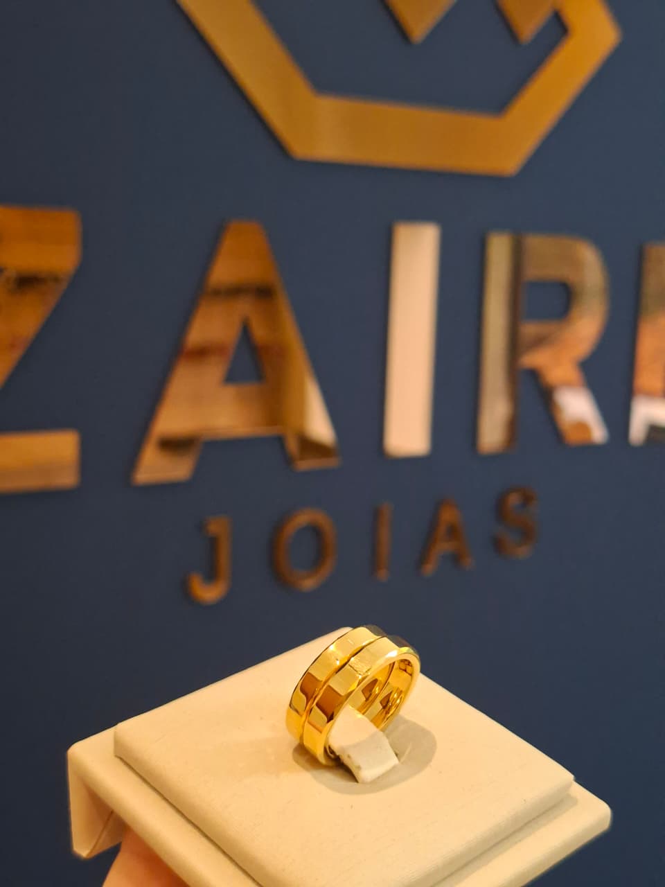 PAR DE ALIANÇAS TUNGSTÊNIO CHANFRADA