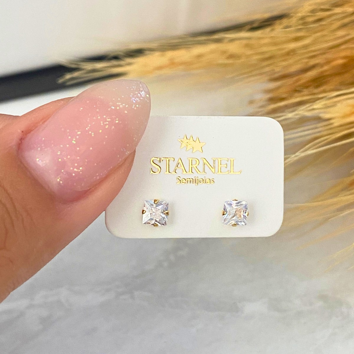 BRINCO ZIRCONIA PEQUENO QUADRADO P 4MM