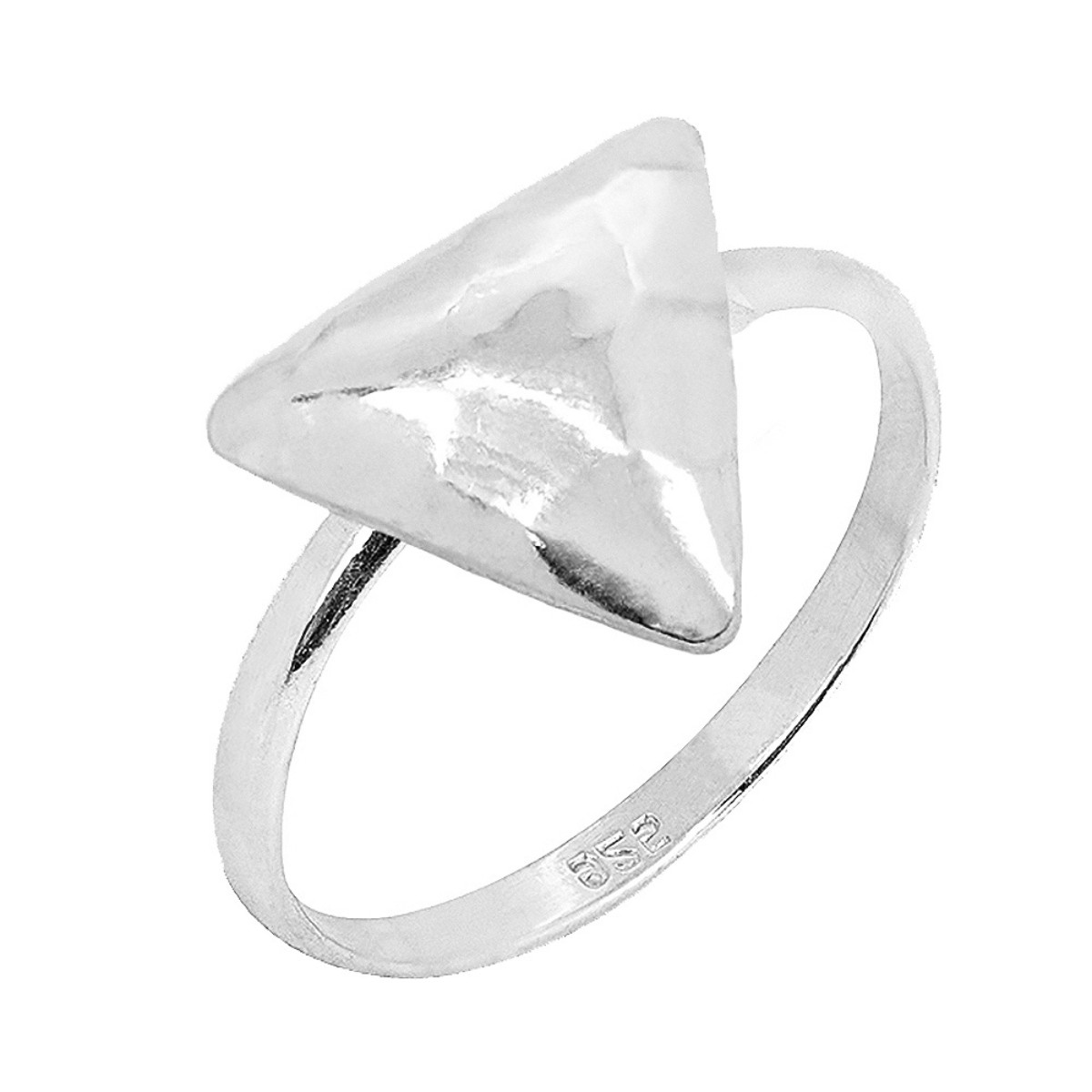 ANEL P925 TRIANGULO MARTELADO