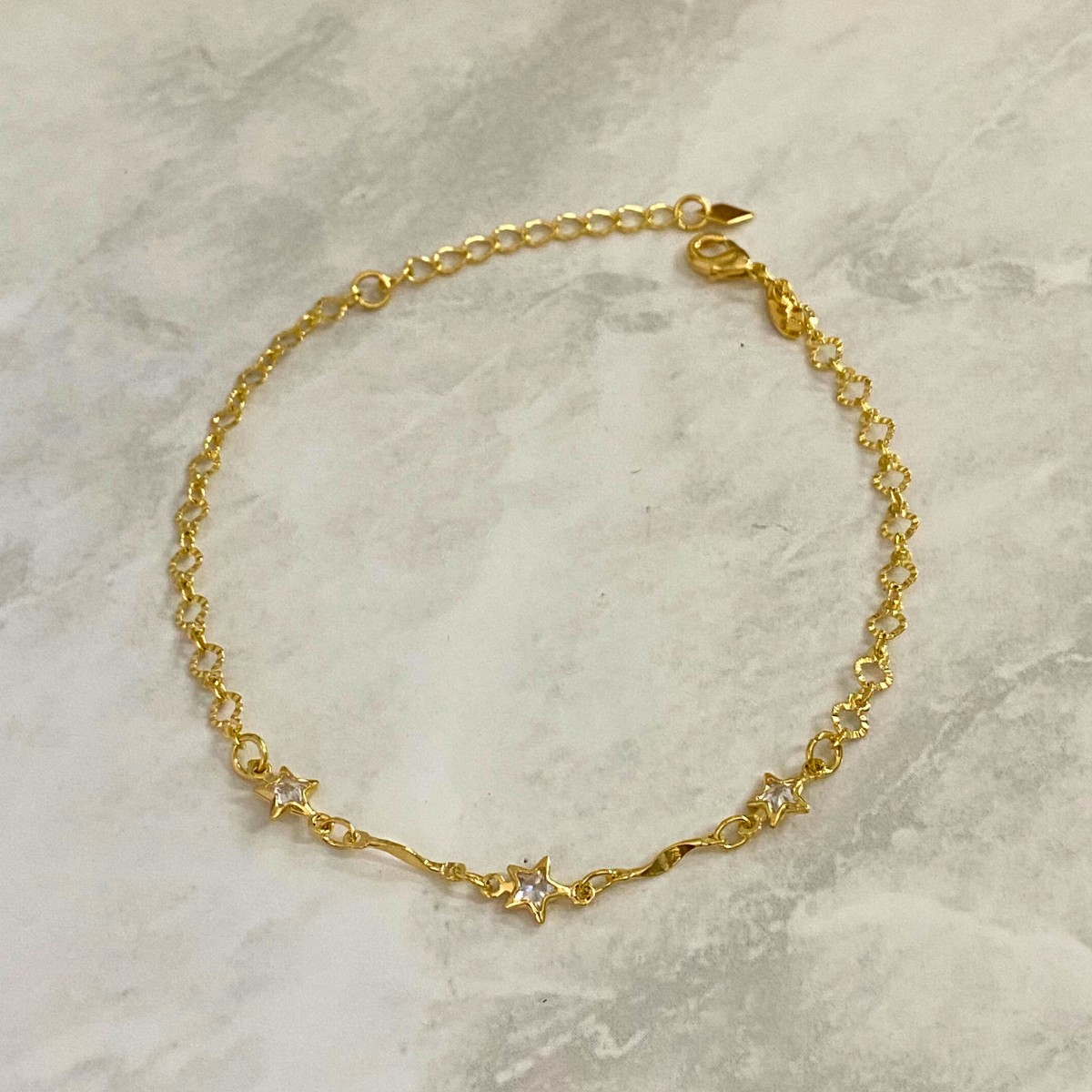 PULSEIRA TRABALHADA COM 3 ESTRELAS CRISTAL