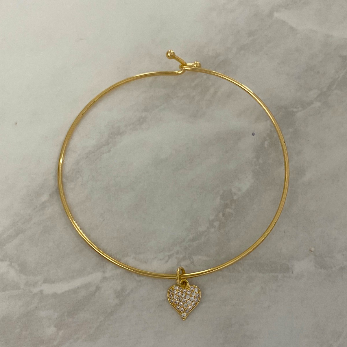 PULSEIRA BRACELETE COM 1 CORAÇAO CHEIO CRAVEJADO