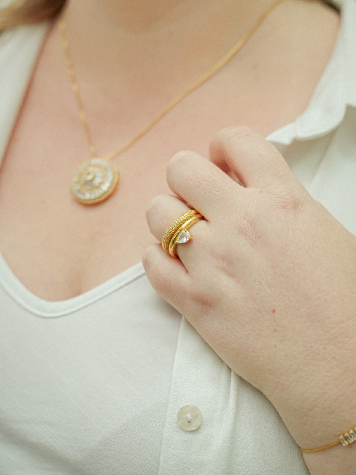 Anel Duplo Solitario Gota + Aparador Cravejado Zirconia