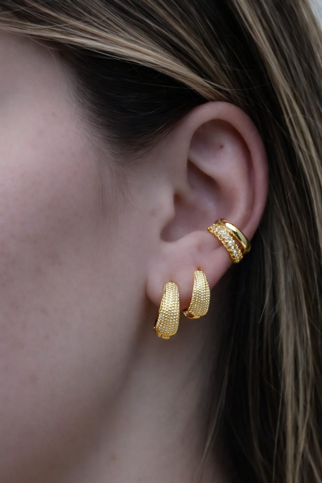 Brinco Argola Pontilhada Inteira Grande