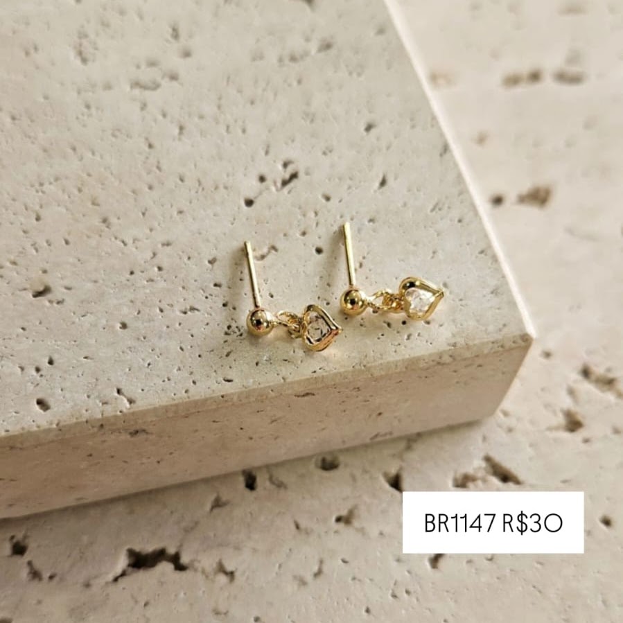 Brinco Bolinha com Coração Pendurado