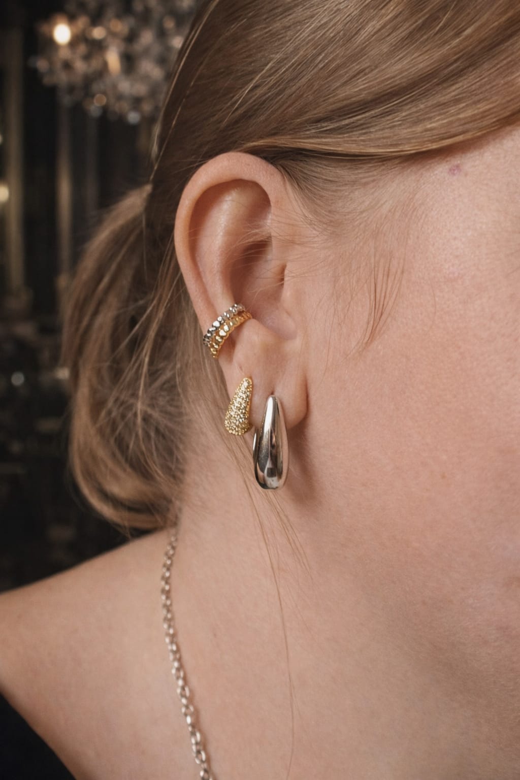 Brinco Gota Dupla Clic Cravejada