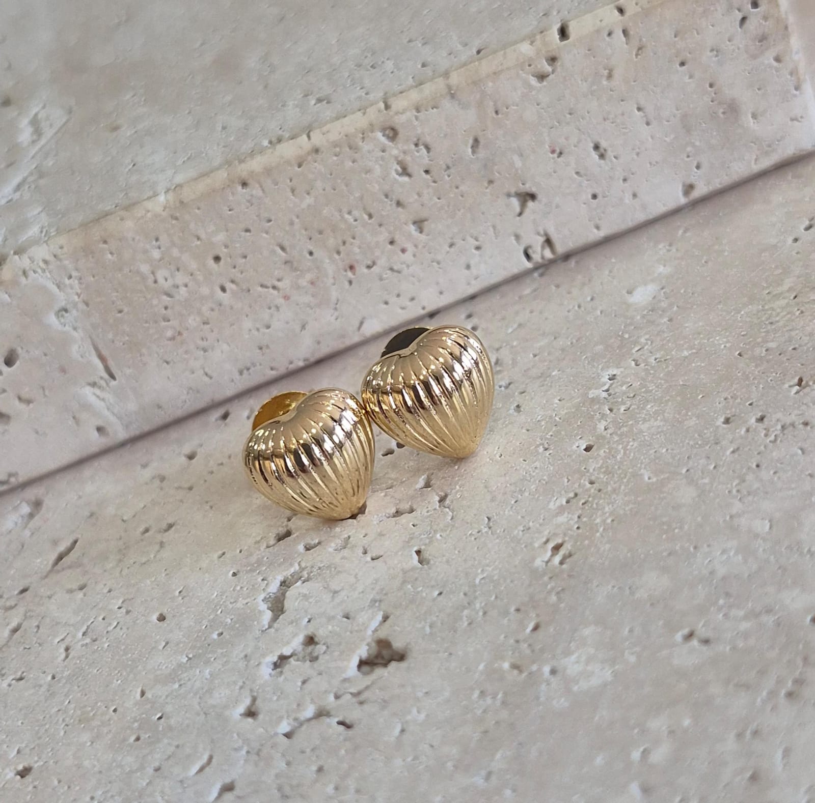 Brinco Coração Gordinho Listrado