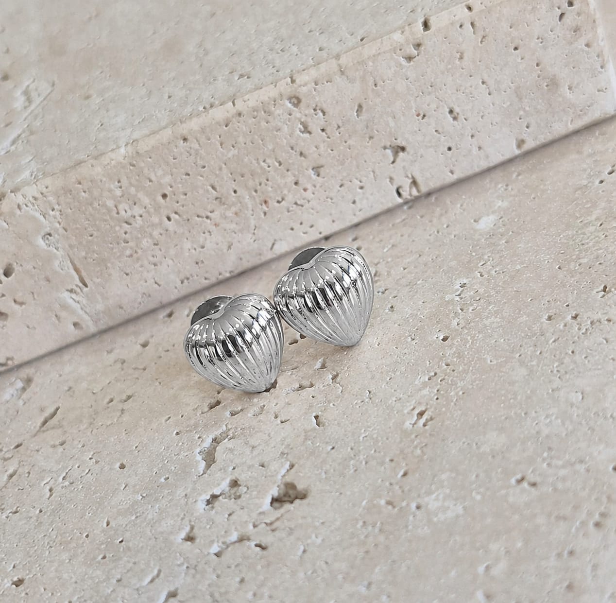 Brinco Coração Gordinho Listrado