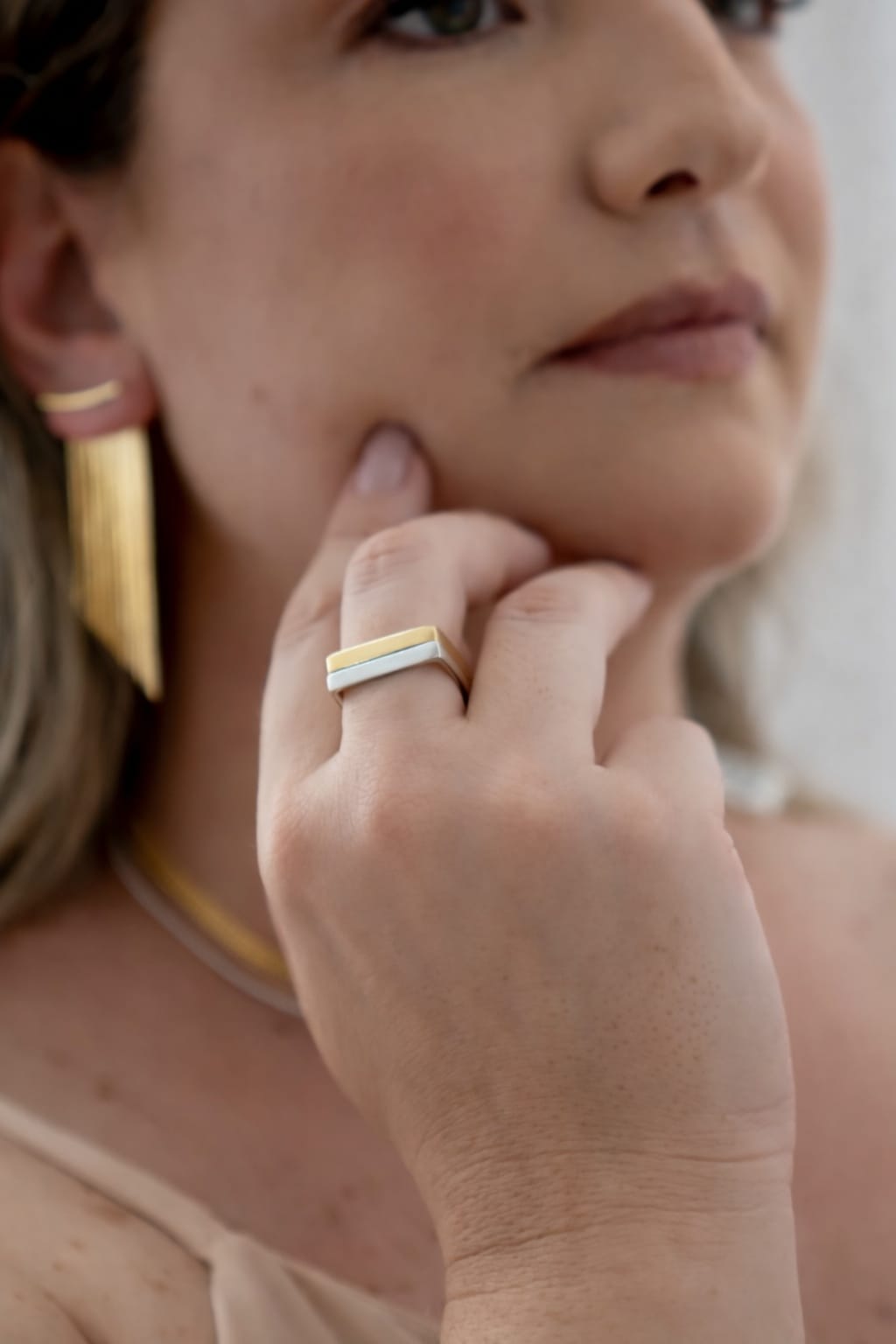 Anel Quadrado Grosso Liso