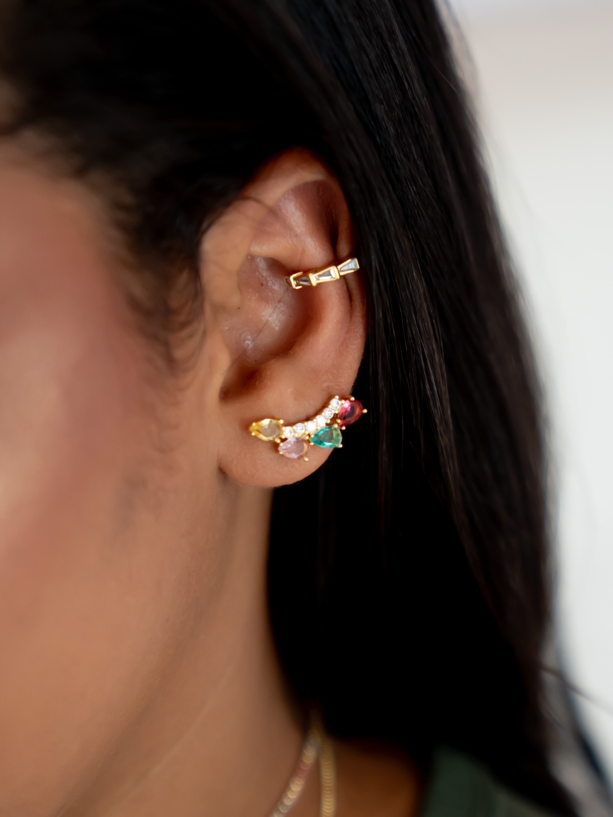 Brinco Ear Cuff Colorido Curto