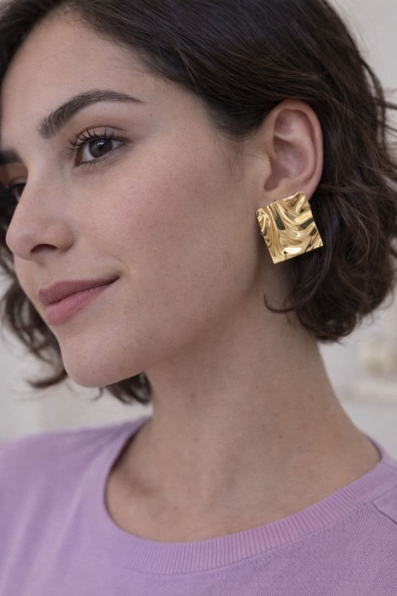 Brinco Quadrado Martelado Grande