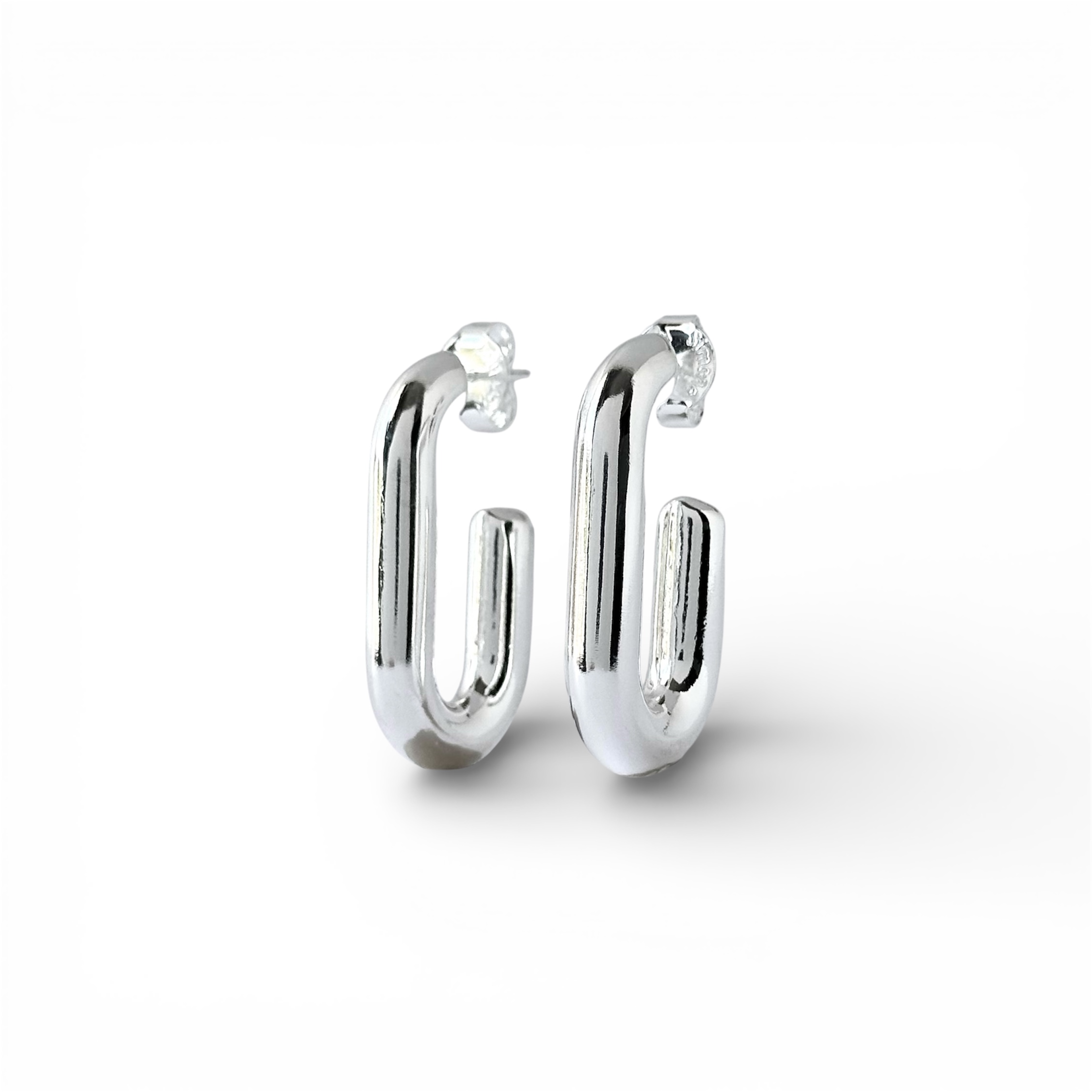 Brinco Argola Aberta Tubo Retangular Folheada a Prata - 3,3cm