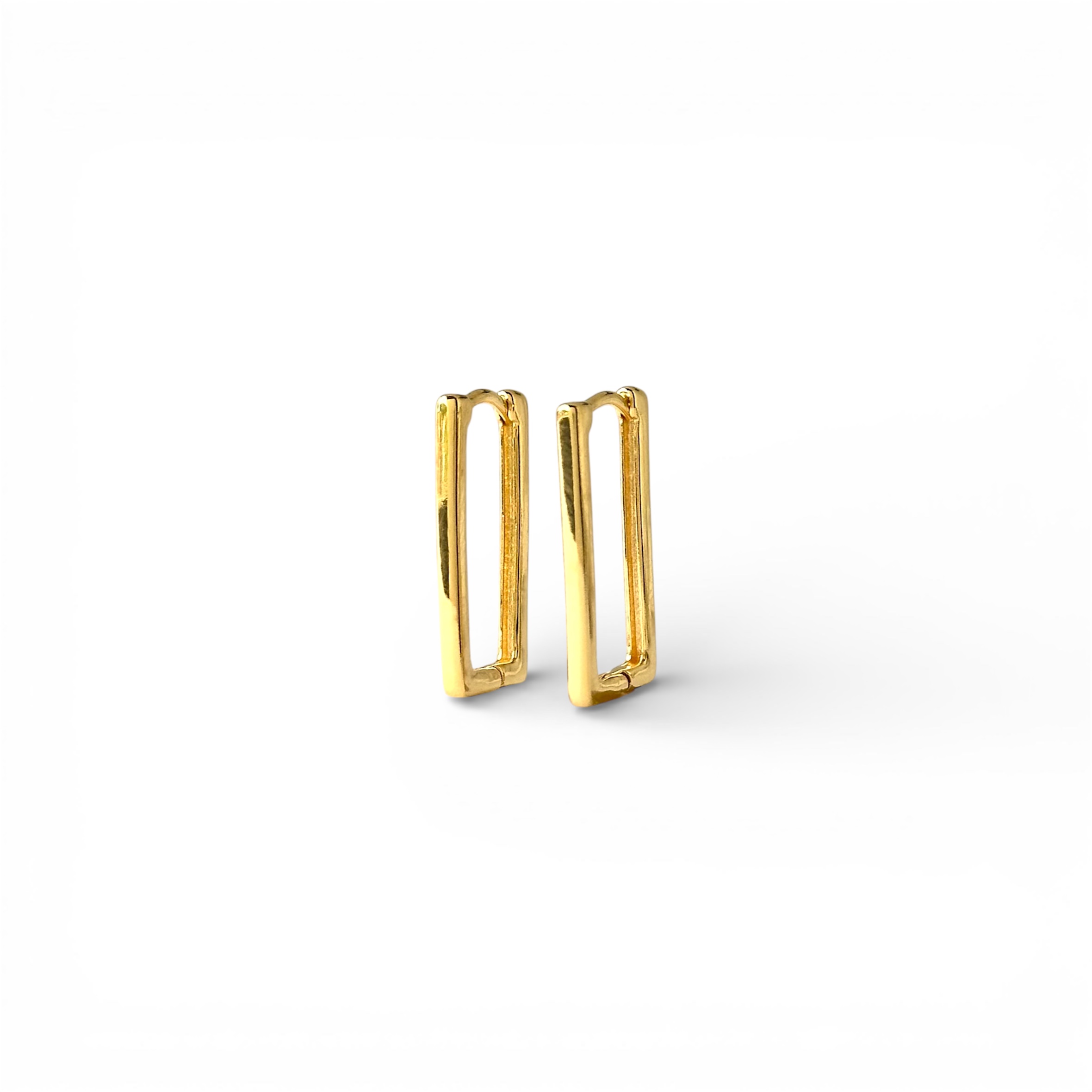 Brinco Argola Click Retangular Banhado a Ouro 18k - 2cm