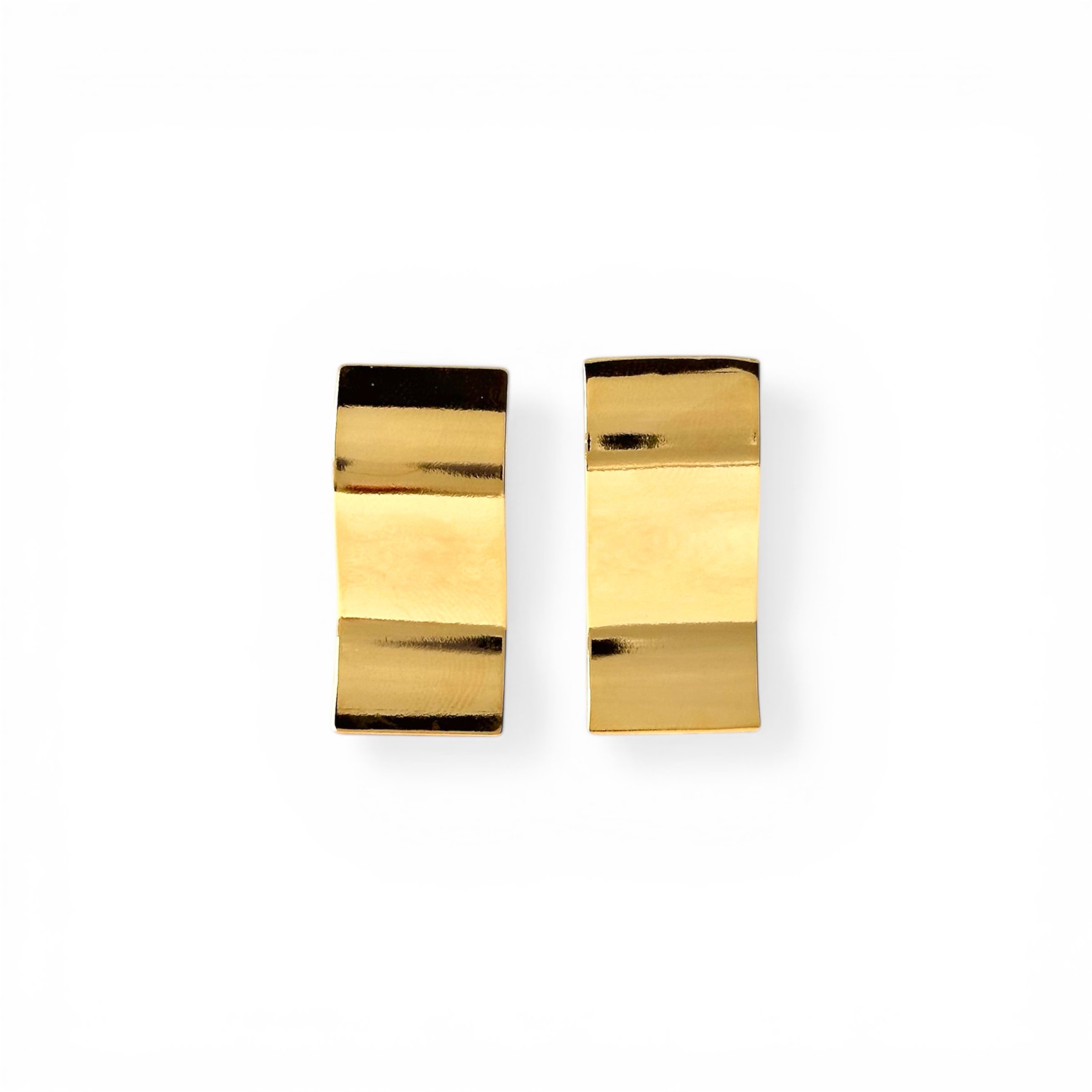 Brinco Orgânico Ondulado Banhado a Ouro 18k Chapa Retangular