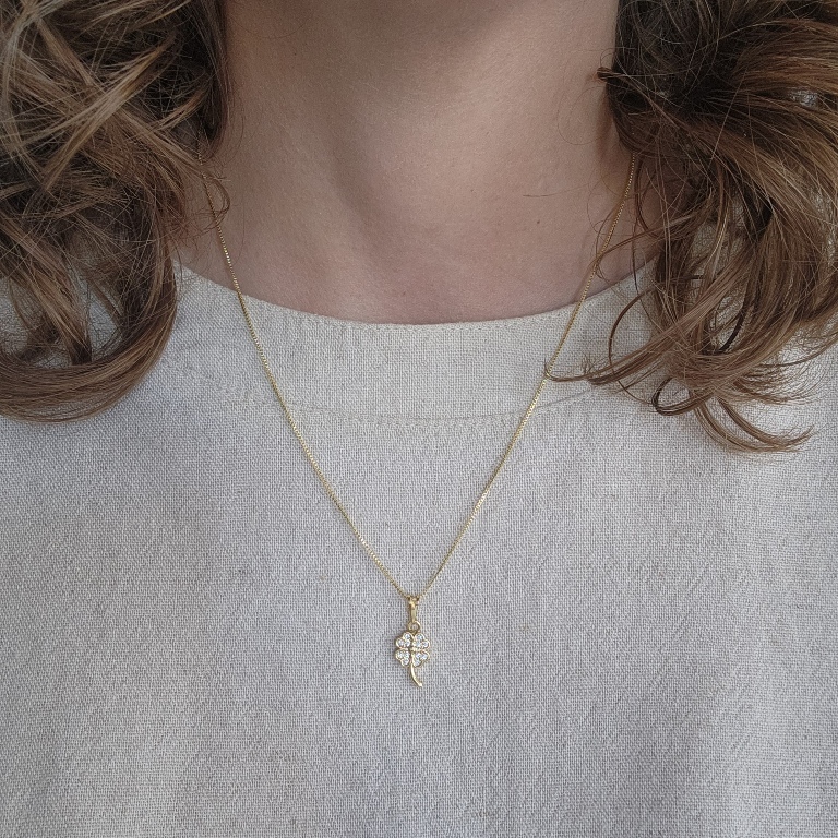 COLAR OURO TREVO ZIRC