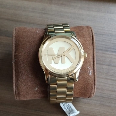 RELÓGIO MICHAEL KORS DOURADO INTERNO MK